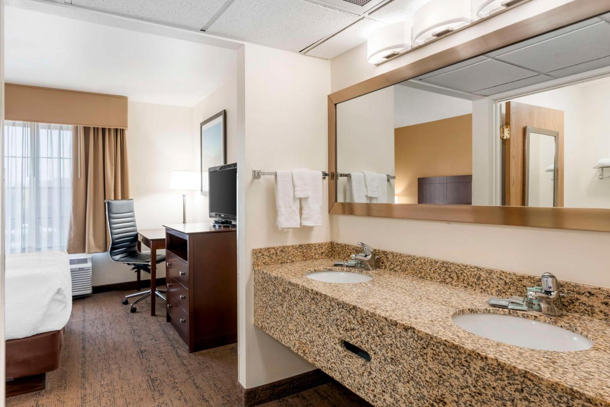Best Western Yellowstone Crossing Laurel Exterior foto